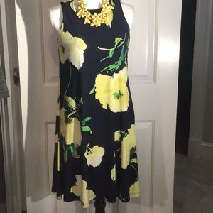 ANNE KLEIN gorgeous floral dress